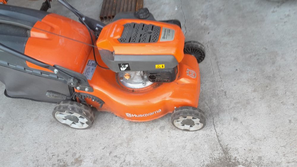 Kosiarka z napędem spalinowa husqvarna
