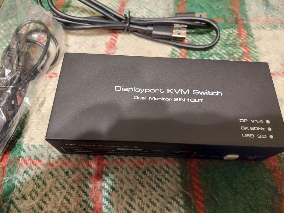 Promka  Świątecza Rozdzielacz Display port KVM switch dwa monitory