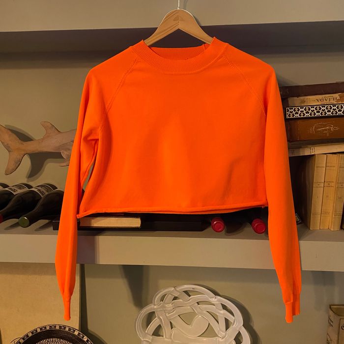Cropped sweater laranja eléctrico