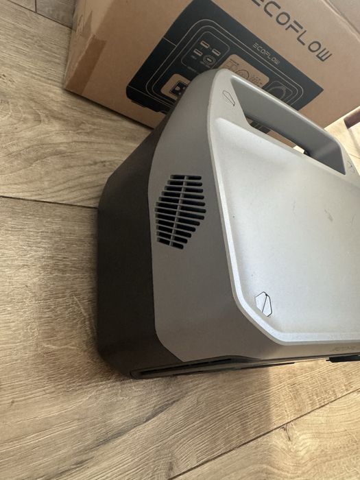 Продам зарядную станцию EcoFlow RIVER 2 Max
