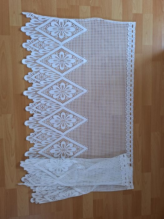 Zazdroska kolor bialy