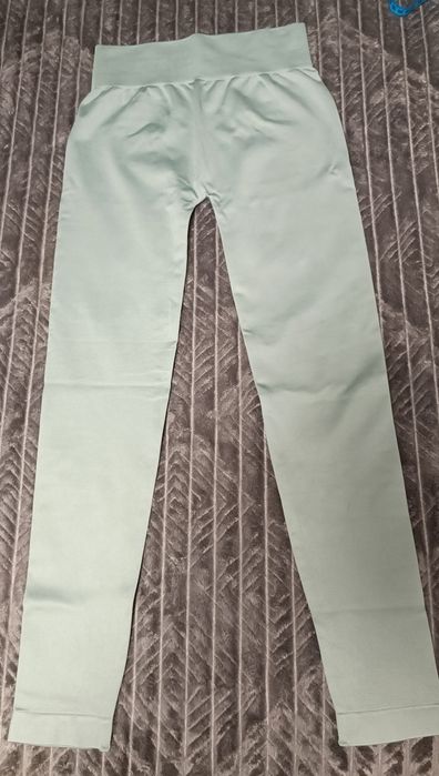 Гладкие лосины БЕЗ эффекта пуш-ап