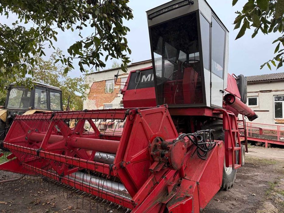 Комбайн Massey Ferguson 440 1980