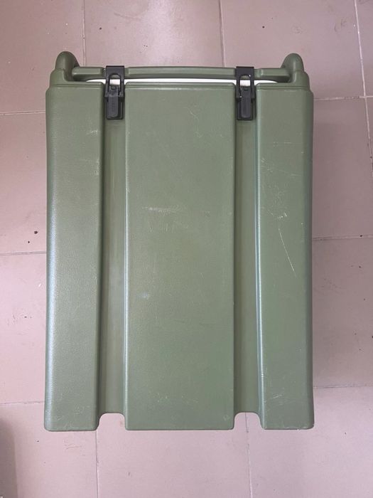 Термоконтейнер для напоїв Cambro