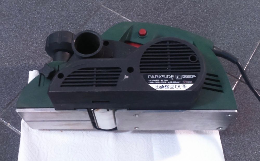 Vendo plaina elétrica