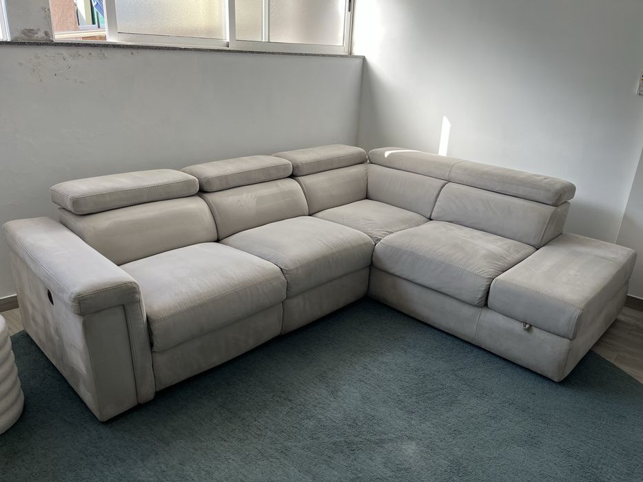 Sofa com chaise/canto