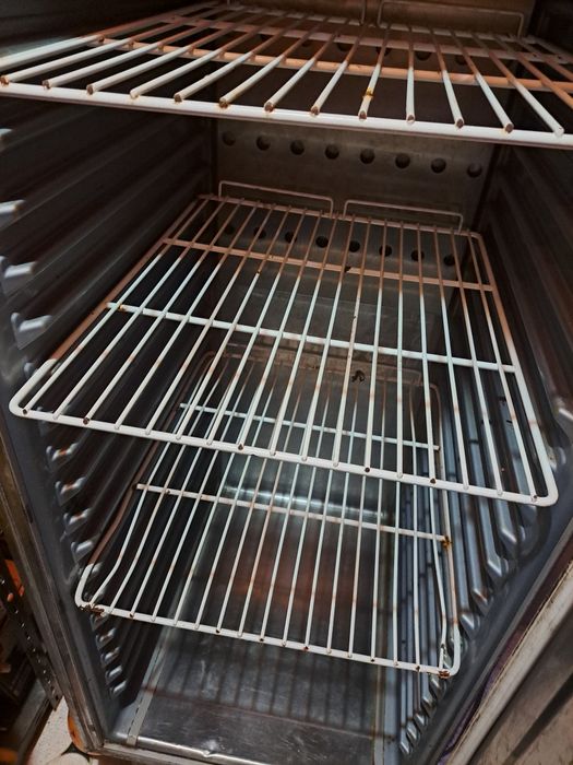 Frigorífico industrial  a funcionar perfeitamente