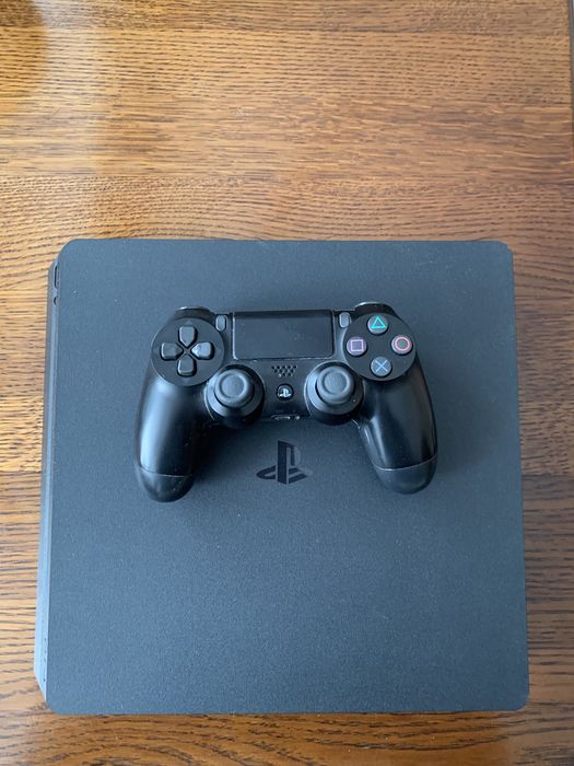 PlayStation 4 (беушний)