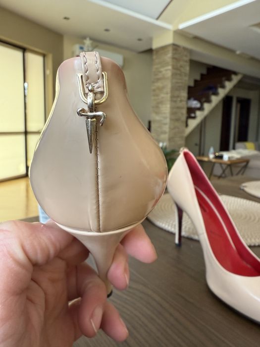 Cesare Paciotti туфлі човники лодочки 38 р