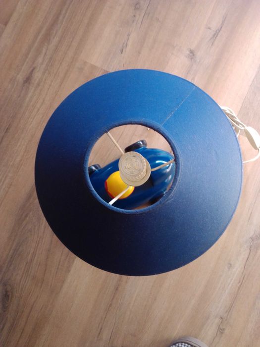 Candeeiro de quarto de criança, carro corrida.