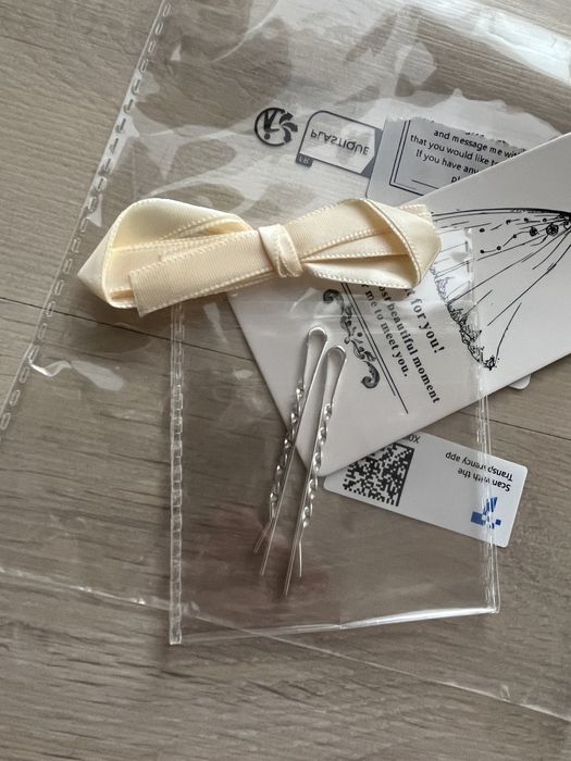 Sprzedam nowa ozdobę do włosów Unicra