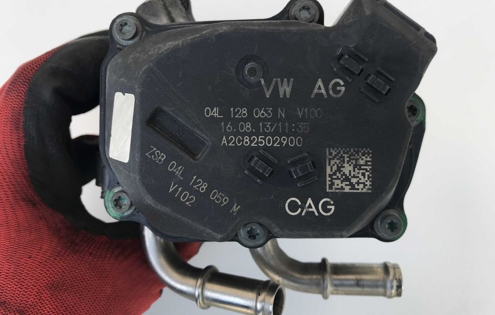 Дросельна заслонка Volkswagen Jetta. Passat B7. Touran - 2.0TDI