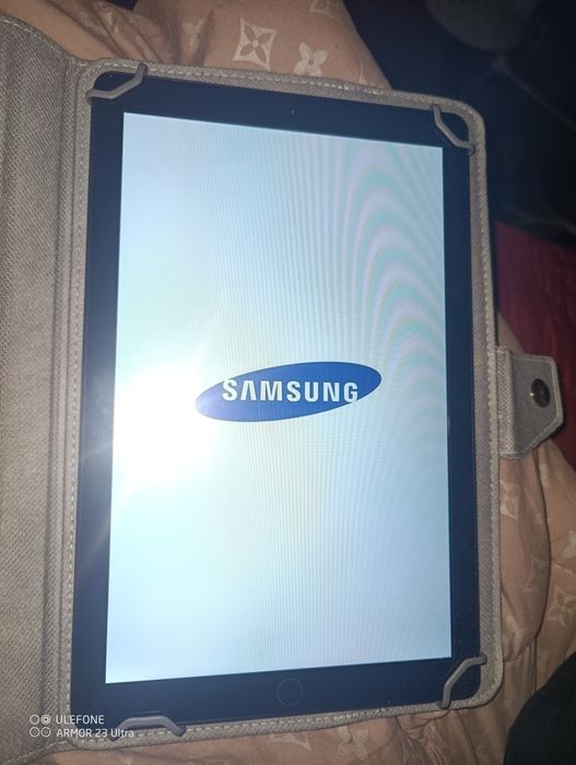 Продам планшет Samsung