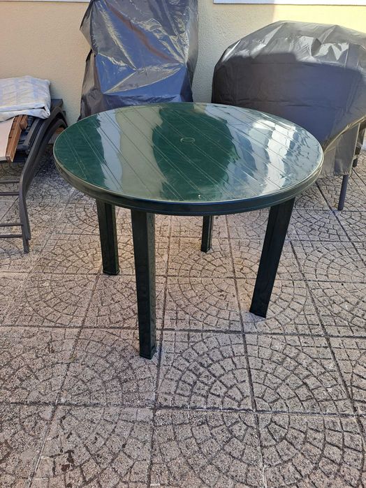 Mesa jardim redonda joluce resina