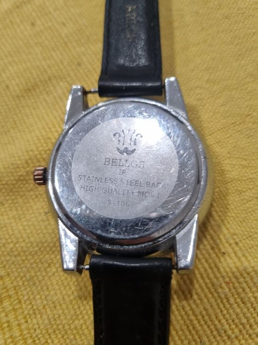 Relógio para Peças vidro estalado no canto