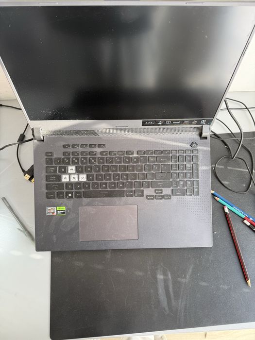 ASUS ROG Strix G17 | Ryzen 7 | RTX 3050 | 16GB RAM | 512GB SSD | 144Hz