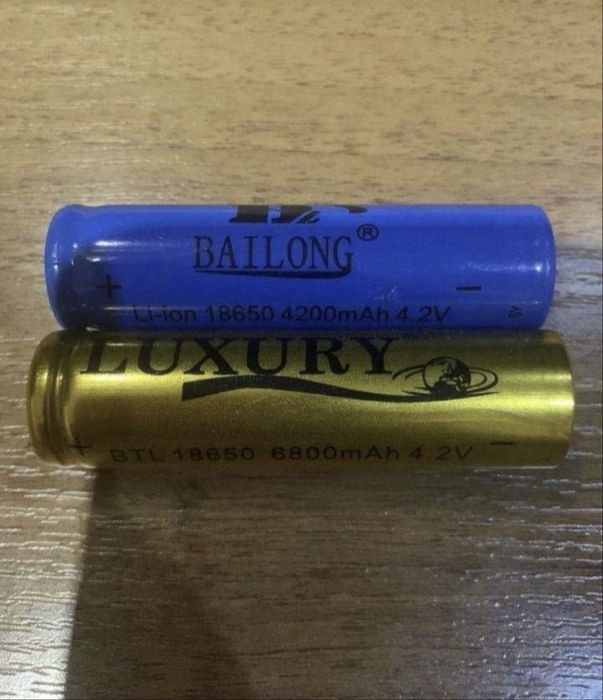 Акумулятор літієвий ( батарея ) 18650.