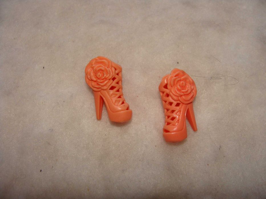 Sapatos Barbie Fashionistas Party Glam Doll (Ref. BCN41) de 2014