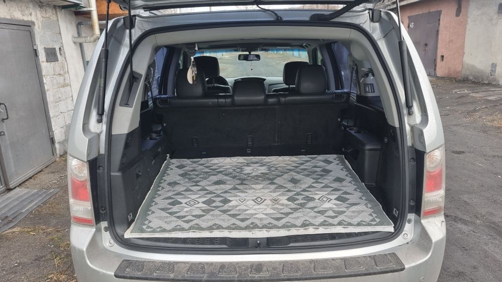 Продаётся классный личный  аппарат хонда пилот2  2008года,