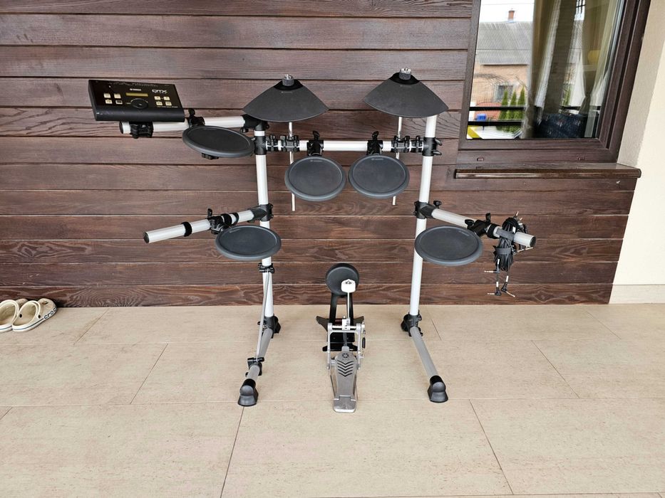 Барабанна установка Yamaha DTX500