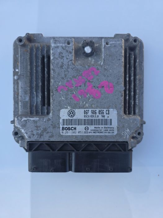 Komputer Sterownik Silnika ECU Golf V  2.0 fsi