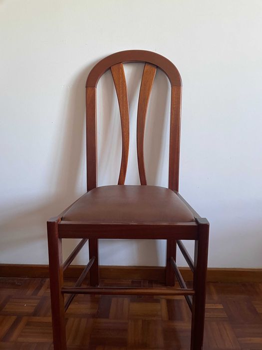 Sala de Jantar Completa Móvel + Mesa + 6 Cadeiras | Excelente Estado