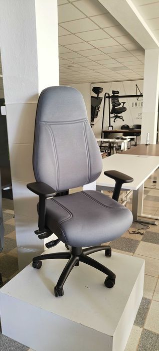 Fotel biurowy, regulowany, atest pracy 24/7, krzesło do biura, biurka, praca zmianowa SAGA (639) | WYPRZEDAŻ EKSPOZYCJI