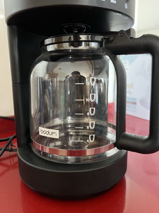 Cafeteira eletrica marca Bodum otimo estado pouco uso