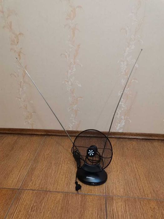 Антенна Т2 с усилителем First FA-3100