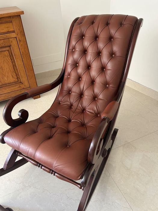 Cadeirão de pele