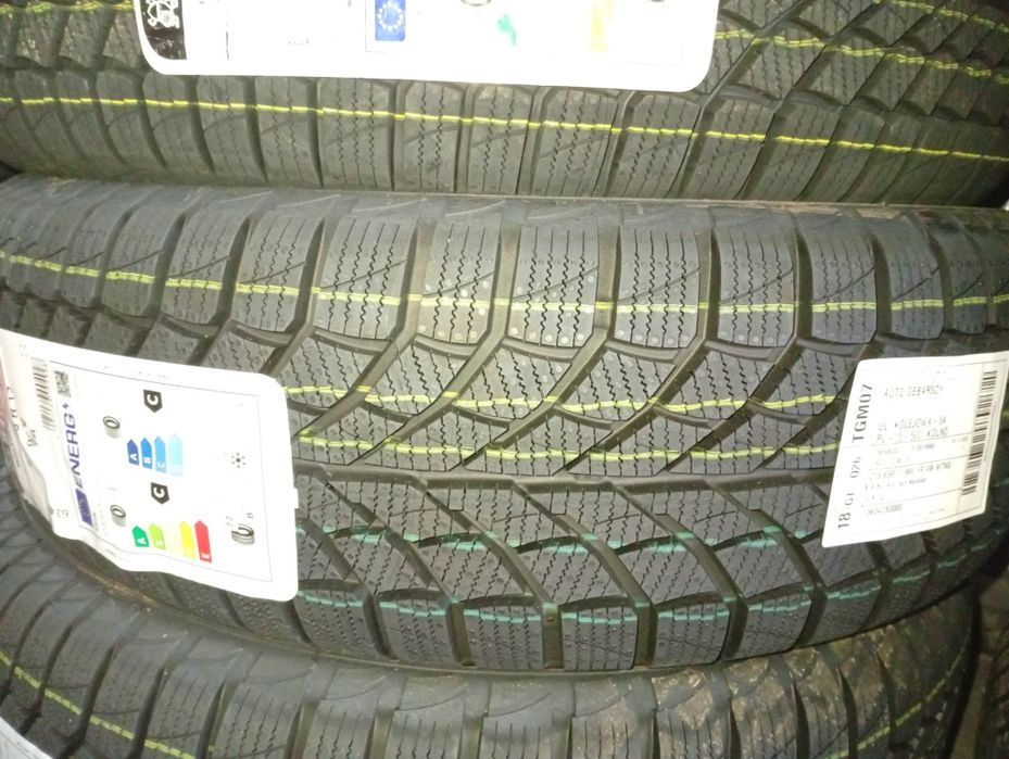 Opona Viking Wintech NewGen 215/65R17 99V