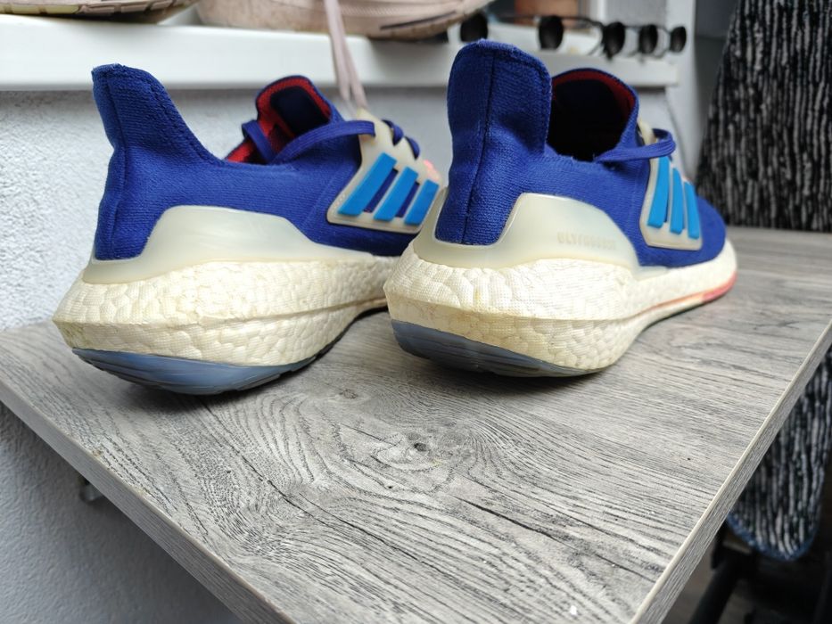 Кроссовки Adidas ULTRABOOST 22 44р