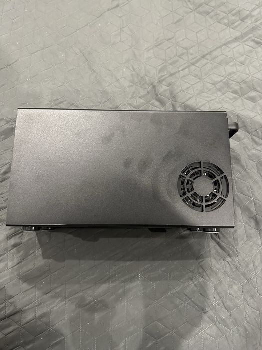 зовнішній графічний модуль (eGPU) - AKiTiO Node