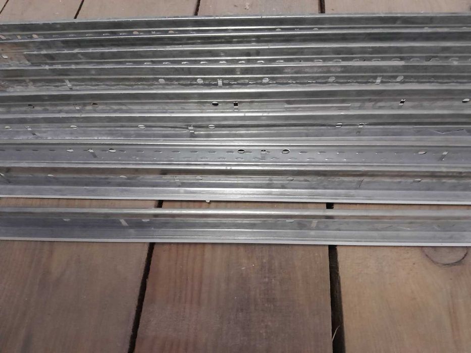 Профіль підвісної стелі armstrong