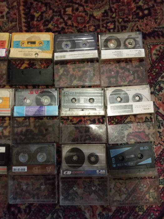 Продам аудиокассеты бу