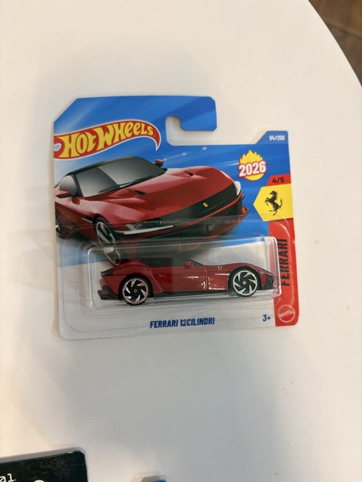 Колекційні машинки hotwheels