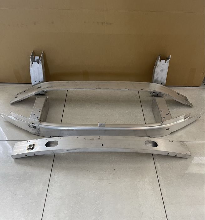 Підсилювач бампера Bmw F48 F49 F25 F26 F30 G30 G31 усилитель bmw x1 x2