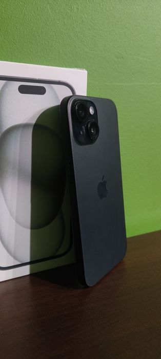 Iphone 15 128GB 87% baterii