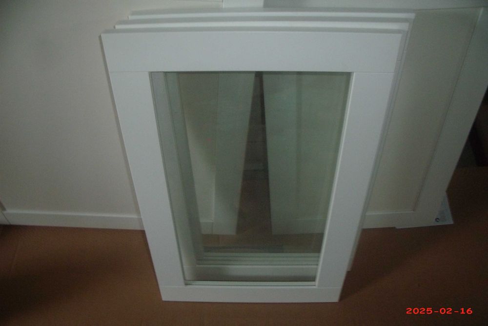 Vendo 9 portas branco Besta Ikea  50euros