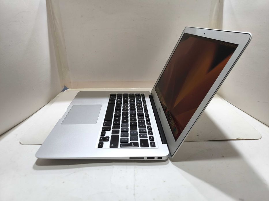 Apple Macbook AIR 13 i5 ssd 128GB