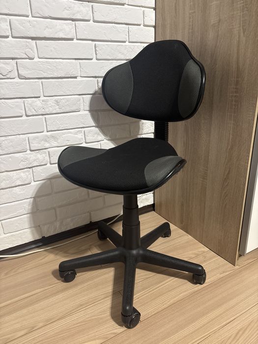 Obrotowe krzesło do biurka