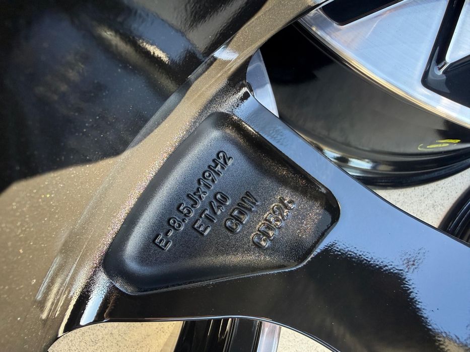 JAK NOWE Felgi Oryginalne AUDI 19”  8.5J ET40
