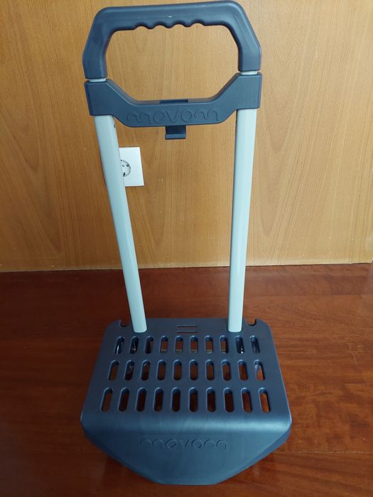 Suporte troley para colocar a mochila