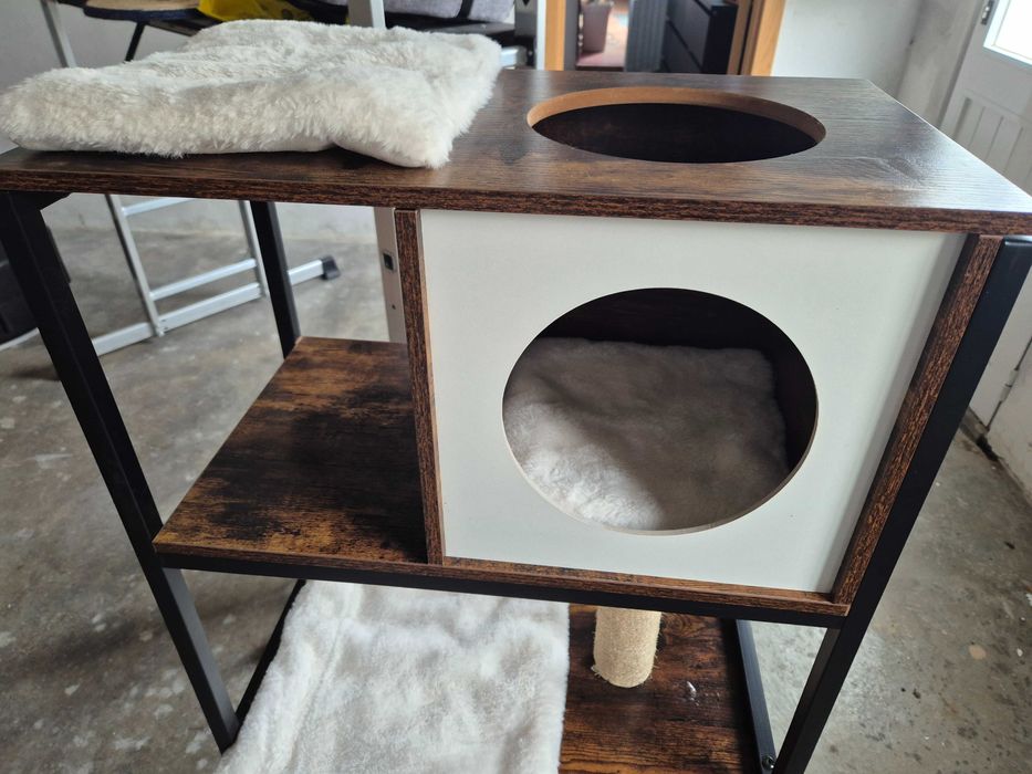 Móvel / Estrutura para Gatos (Como Novo)