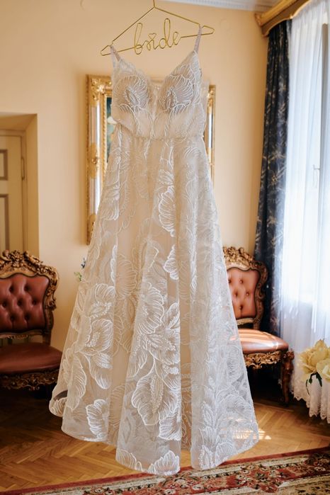 Suknia ślubna rozmiar 42 A