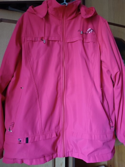 Двухсторонняя импортная куртка Деми очень красивая и качественная