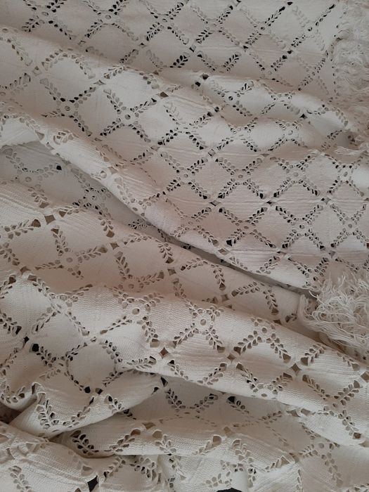 Colcha Vintage em croché de algodão c/ franjas