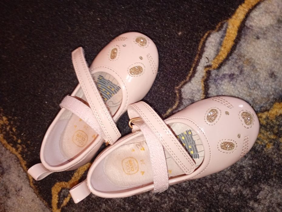 Buty rozmiar 23 i 24 ( 8 par )