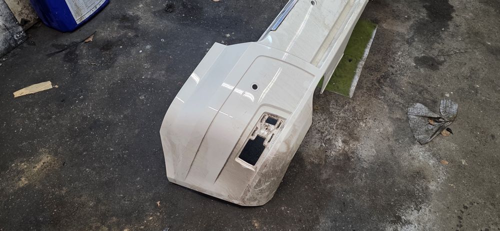 Zderzak tył mercedes glk 2010r