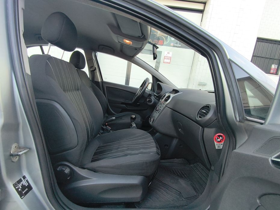 Opel corsa 1.2 16v